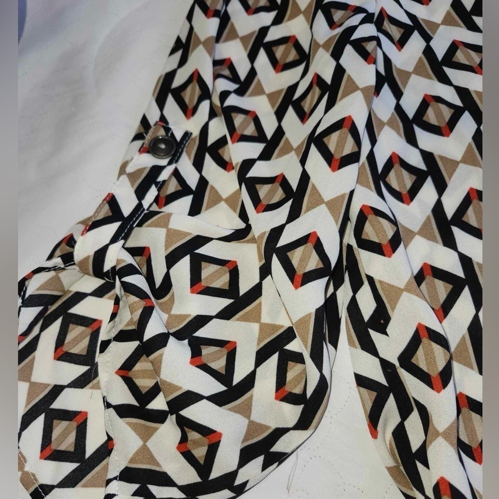 Eclipse blouse - Picture 2 of 4